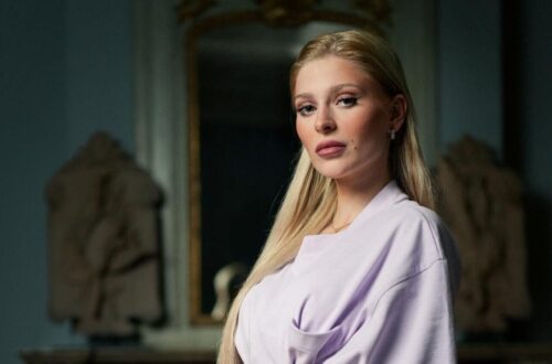 Marie Reim, Schlagersängerin nimmt an der dritten Staffel  im Château de Mielmont teil.

+++ Die Verwendung des sendungsbezogenen Materials ist nur mit dem Hinweis und Verlinkung auf RTL+ gestattet. +++