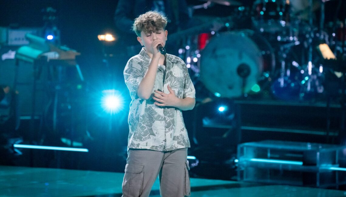 Titel: The Voice Kids;
Staffel: 13;
Person: Luca;
Copyright: Joyn/Claudius Pflug;
Fotograf: Claudius Pflug;
Bildredakteur: Elisa Taupert;
Dateiname: 3119611.jpg;
Rechtehinweis: Dieses Bild darf honorarfrei für redaktionelle Zwecke und nur im Rahmen der Programmankündigung verwendet werden. Andere Veröffentlichungen sind nur nach Rücksprache und ausdrücklicher Genehmigung der Seven.One Entertainment Group GmbH möglich. Nicht für EPG! Verwendung nur mit vollständigem Copyrightvermerk. Das Foto darf nicht verändert, bearbeitet und nur im Ganzen verwendet werden. Es darf nicht archiviert werden. Es darf nicht an Dritte weitergeleitet werden. Aneinanderreihung/Zusammenlegung/Kopplung von Bildern zum Zweck der Erstellung von Slide-Shows o.ä. nicht gestattet; Verbindung/Einfügen/Anfügen von Werbung nicht gestattet. 
Bei Fragen: foto@seven.one
Voraussetzung für die Verwendung dieser Programmdaten ist die Zustimmung zu den Allgemeinen Geschäftsbedingungen der Presselounges der Sender der Seven.One Entertainment Group GmbH.